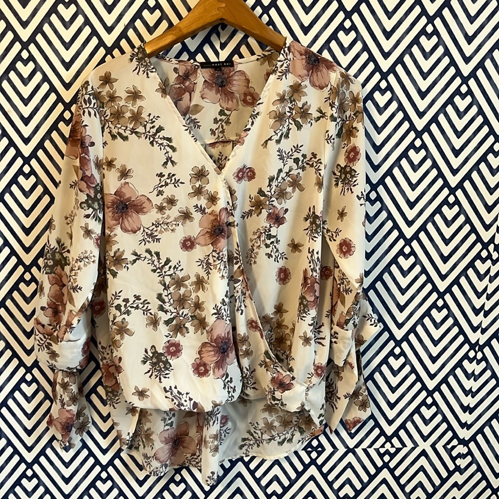 West Kei Alan Surplice Tie Sleeve High Low Blouse Sz M EUC Flower Print